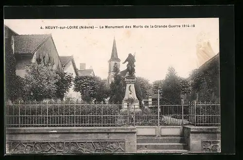 AK Neuvy-sur-Loire, le Monument des Morts de la Grande Guerre 1914-18