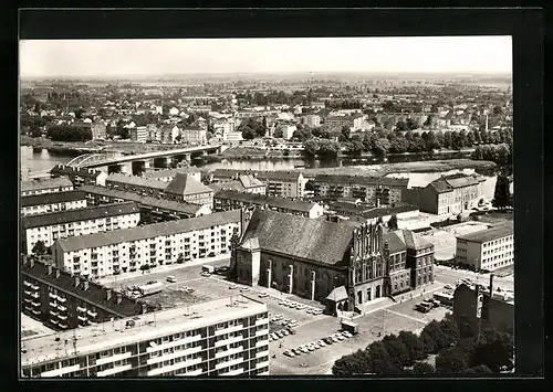 AK Frankfurt / Oder, Blick vom Hochhaus am Platz der Republik auf Rathaus, Oder und Stubice