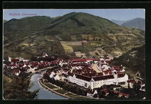 AK Wolfach im Schwarzwald, Blick auf die Stadt und das Schloss