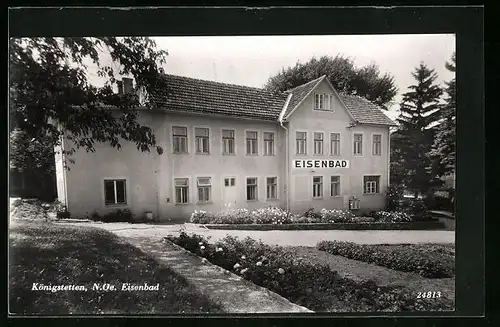 AK Königstetten, Eisenbad, Gebäude mit Garten