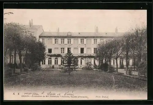 AK Angers, Institution de Mlle Poineau, Pelouse, Facade principale