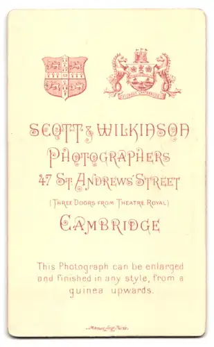 Fotografie Scott Wilkinson, Cambridge, 47 St. Andrews Street, Geistlicher mit zurückgekämmtem Haar und Oberlippenbart