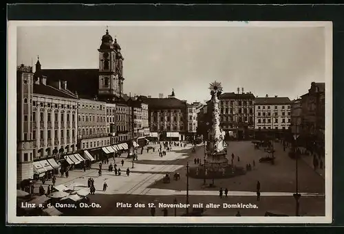 AK Linz a. D., Platz des 12. November mit alter Domkirche