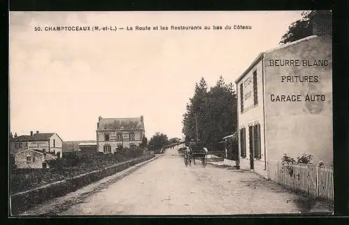 AK Champtoceaux, La Route et les Restaurants au bas du Coteau