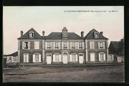 AK Le Louroux-Béconnais, La Mairie