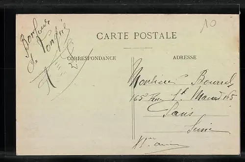 AK Longué, Rue Centrale
