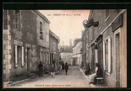 AK Parcay, Arrivée