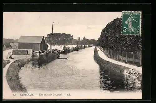 AK Nemours, Une vue sur le Canal