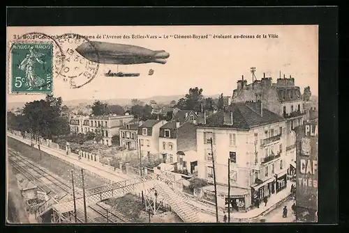 AK Bois-Colombes, Panorama de l`Avenue des Belles-Vues - Le Clement-Bayard evoluant au-dessus de la Ville, Zeppelin