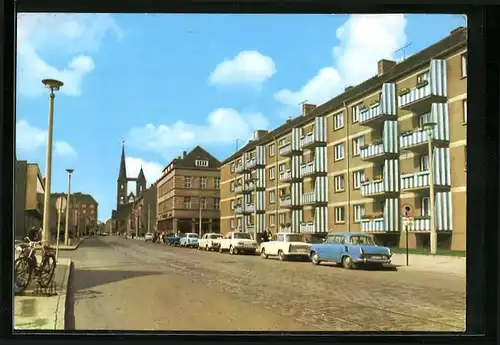 AK Halberstadt, Breite Weg mit Blick auf Kirche