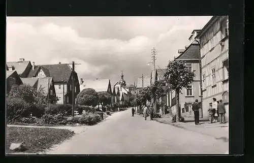 AK Oberhain /Thür., Dorfstrasse mit Anwohnern