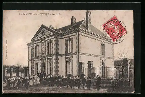 AK Le Mesnil-sur-l`Estrée, Les Ecoles