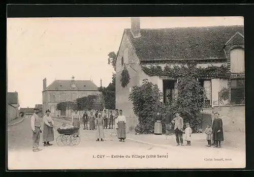 AK Cuy, Entrée du Village