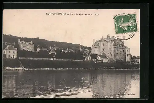 AK Montsoreau, Le Chateau et la Loire