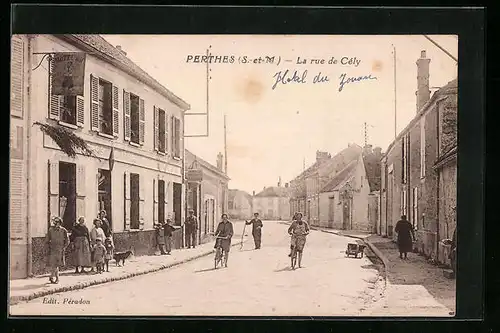 AK Perthes, La Rue de Cély