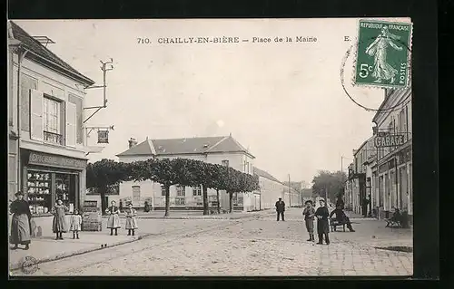 AK Chailly-en-Bière, Place de la Mairie
