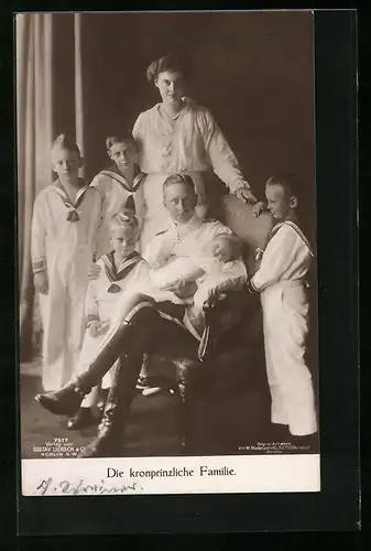 AK Kronprinz Wilhelm von Preussen, Gruppenfoto mit Frau und Kindern