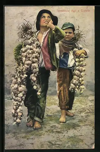 AK Zwei kleine Knoblauchverkäufer in Neapel
