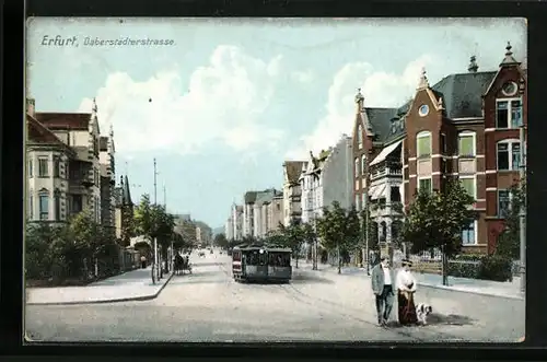 AK Erfurt, Daberstädterstrasse mit Spaziergängern und Strassenbahn