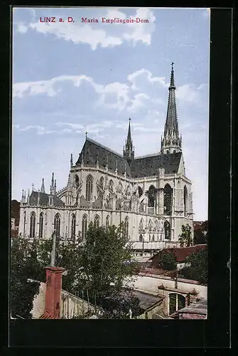 AK Linz a. d. Donau, Maria Empfängnis-Dom an einem wolkigen Tag
