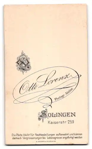 Fotografie Otto Lorenz, Solingen, Kaiserstr. 259, Bürgerlicher Herr mit grauem Vollbart