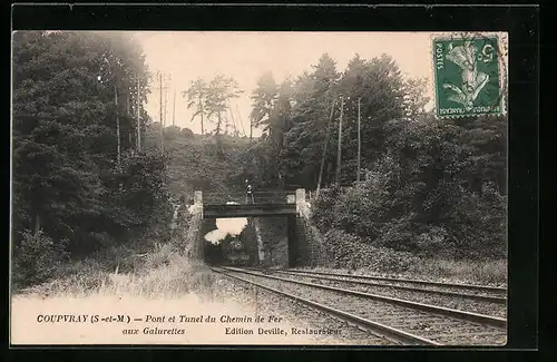 AK Coupvray, Pont et Tunel du Chemin de Fer aux Galurettes