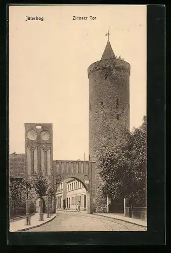 AK Jüterbog, Passant am Zinnower Tor