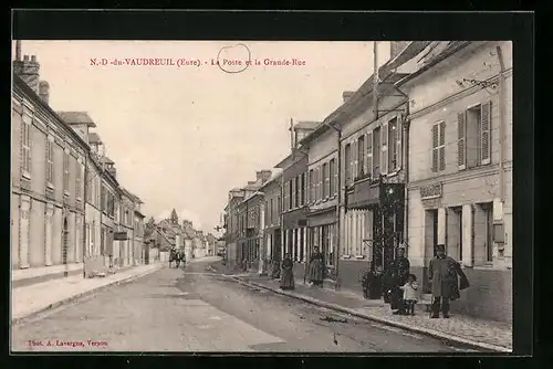 AK N.-D.-du-Vaudreuil, La Poste et la Grande Rue