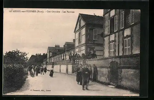 AK Le Mesnil-sur-I'Estrée, Cité Ouvriére, Les Perrons