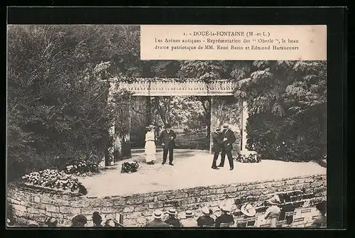 AK Doué-la-Fontaine, Les Arènes antiques, Représentation des Oberlé