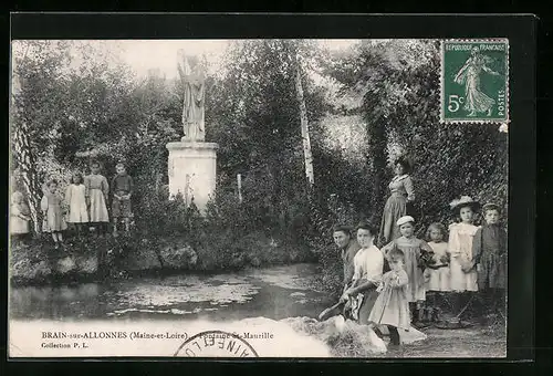 AK Brain-sur-Allonnes, Fontane St-Maurille
