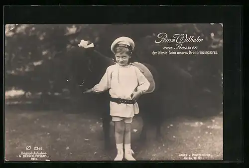AK Prinz Wilhelm von Preussen mit Pony im Garten