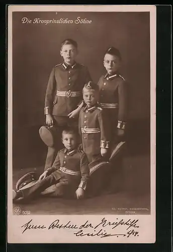 AK Die Kronprinzlichen Söhne in Uniform mit Schirmmütze