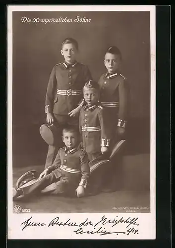 AK Die Kronprinzlichen Söhne in Uniform mit Schirmmütze