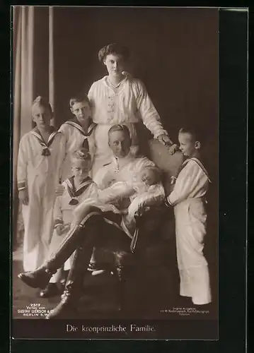 AK Kronprinz Wilhelm von Preussen im Kreise seiner Familie