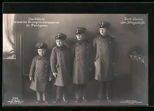 AK Die Söhne des Kronprinzenpaares Wilhelm von Preussen in Feldgrau