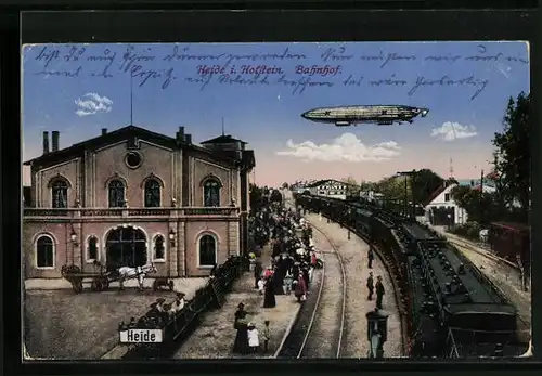 AK Heide i. Holstein, Zeppelin überm Bahnhof
