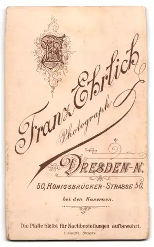 Fotografie Franz Ehrlich, Dresden, Königsbrücker-Strasse 50, Garde-Soldat in Uniform