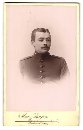 Fotografie Max Schaper, Posen, Soldat Emil Westphal in Uniform mit Moustache