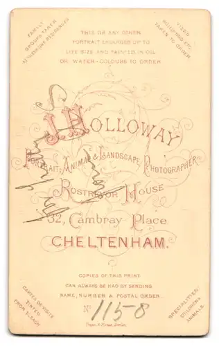 Fotografie J. Holloway, Cheltenham, Cambray Place 32, Seitenportrait einer jungen Frau mit Kurzhaarfrisur und Kette