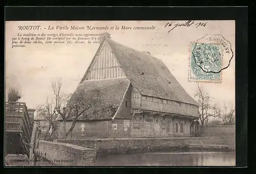 AK Routot, La Vieille Maison Normande et la Mare communale
