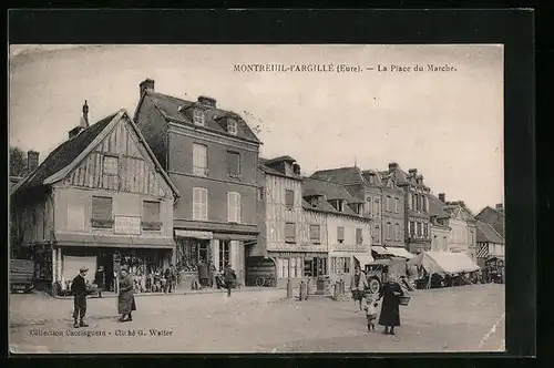 AK Montreuil-l`Argillé, La Place du Marche