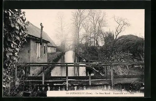 AK La Guéroulde, Le Bosc Morel - Passerelle sur l`Iton