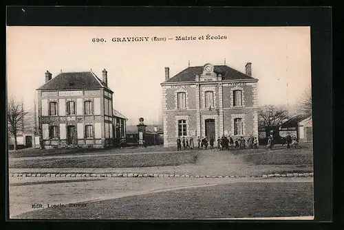 AK Gravigny, Mairie et Écoles