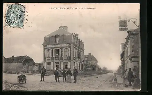 AK Les Thilliers-en-Vexin, La Gendarmerie