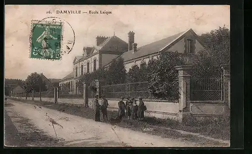 AK Damville, Ecole Laique