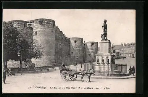 AK Angers, La Statue du Roi René et le Chateau