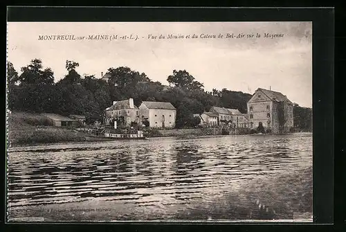 AK Montreuil-sur-Maine, Vue du Moulin et du Coteau de Bel-Air sur la Mayenne