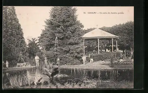 AK Cholet, Un coin du Jardin public