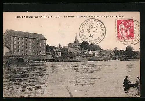 AK Chateauneuf-sur-Sarthe, La Rivière en amont du Pont vers l`Église